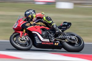 Herfoss delivers at Wakefield Park for Penrite Honda Racing