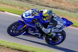 Halliday captures dominant Supersport overall win at The Bend