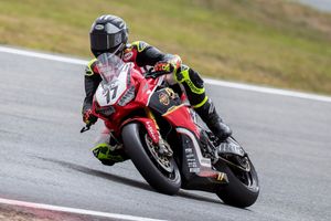 Penrite Honda Racing's Herfoss leads ASBK into the bend