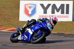 Halliday sets Friday Supersport pace at Hidden Valley
