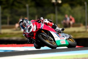 Demanding Knockhill circuit too much for injured O'Halloran