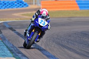 Perfect Halliday goes 1-1 in Supersport at Hidden Valley