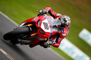 O'Halloran caught out in mixed Oulton Park BSB conditions