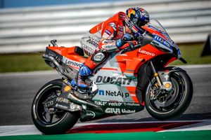 Dovizioso blitzes MotoGP field at Misano grand prix