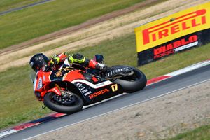 Pirelli riders clinch ASBK Superbike and Supersport titles at Winton