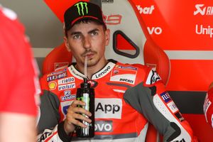 Ducati's Lorenzo withdraws from Japanese grand prix