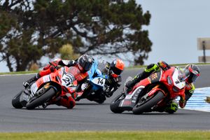 Bayliss earns Superbike overall as Herfoss clinches race three victory