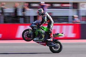 Rea extends WorldSBK winning streak to 10 in Argentina