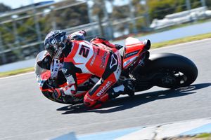 DesmoSport Ducati's Bayliss victorious in Phillip Island ASBK finale