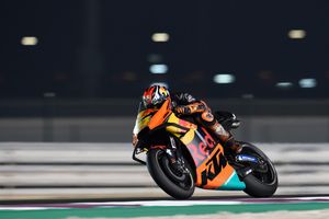 Espargaro impressed by KTM RC16 at Qatar test