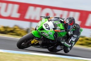Positive start to Dunlop ASBK campaign Positive start to Dunlop ASBK campaign