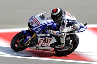 MotoGP: Lorenzo edges out Hayden in Sepang qualifying