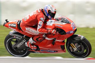 MotoGP: Stoner certain to fight for Oz GP win number four