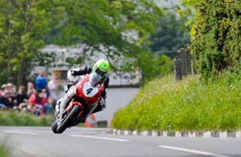 Donald continues IoM TT form in Monday competition