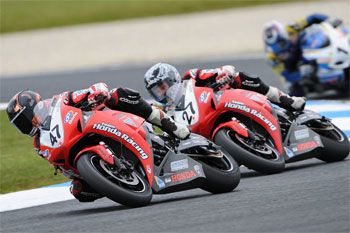Maxwell and Stauffer dominate GP support races at Phillip Island