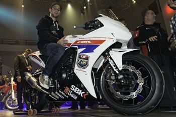 Honda's 2013 model CBR500R set for European Junior Cup series