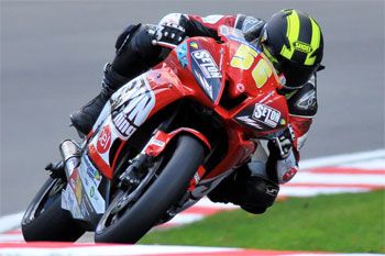 Seton Tuning Yamaha re-signs Wilkinson for 2013 season