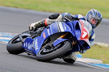 Curtain wins opening Formula Oz round of the season for Yamaha