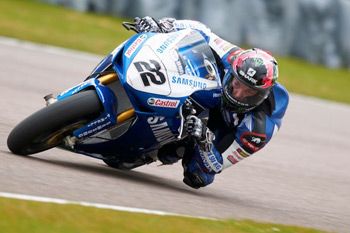 Honda's Lowes fastest in wet and dry BSB practice at Thruxton