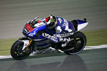Lorenzo wins Qatar GP ahead of Rossi and Marquez