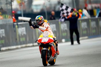 Pedrosa claims second victory of 2013 in Le Mans MotoGP thriller