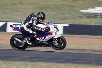 Allerton dips beneath Queensland Raceway ASBK record on Friday