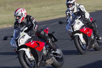 Bookings for Sandown BMW RR Experience test rides open