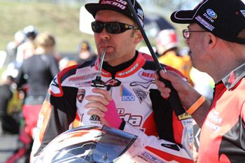 Team Honda Racing seeking direction from Sydney Motorsport Park de-brief