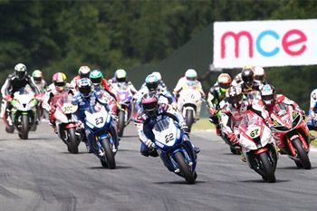 Ellison, Byrne and Brookes take BSB wins at Oulton Park