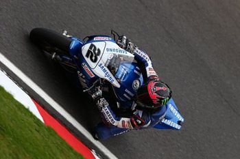 Lowes takes BSB double in front of Cadwell Park home fans