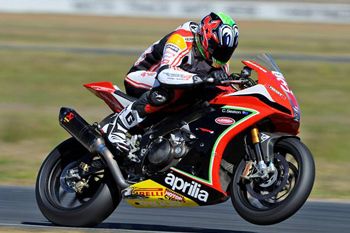 Seaton off to a winning start with Trinder Aprilia team