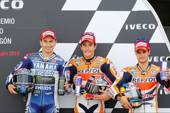 Title protagonists lock out MotoGP front row in Spain