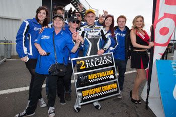 Morris wins Phillip Island round, Falzon 2013 ASBK Supersport champion