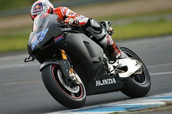 Stoner impressed following first laps on Honda 'MotoGP Production Racer'