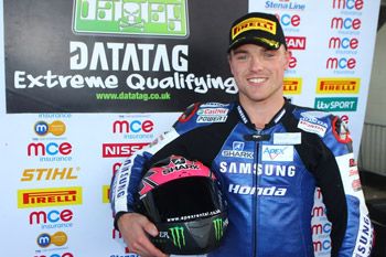 Lowes under lap record in BSB qualifying at Silverstone