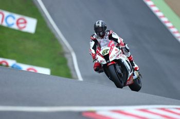 Byrne and Lowes resume BSB title battle at Brands Hatch