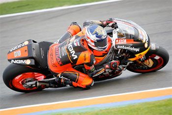 Forward Racing confirms Espargaro and Edwards on Yamahas