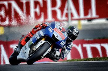 Lorenzo's title bid falls short in tactical MotoGP showdown