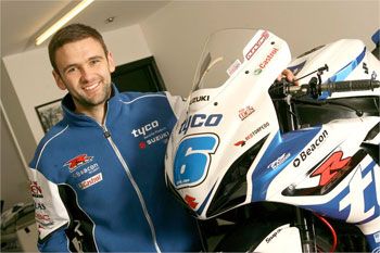 William Dunlop signs Tyco Suzuki international road race deal